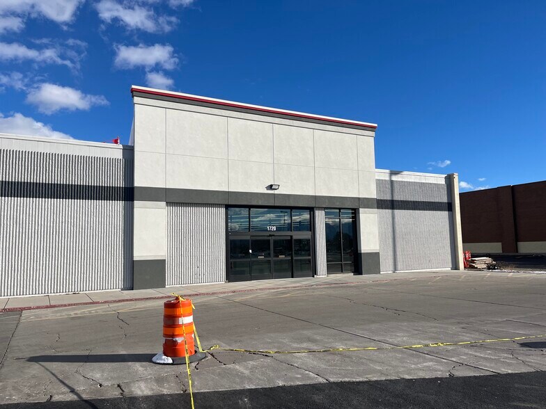 1750 N Main St, Logan, UT for sale - Primary Photo - Image 1 of 1