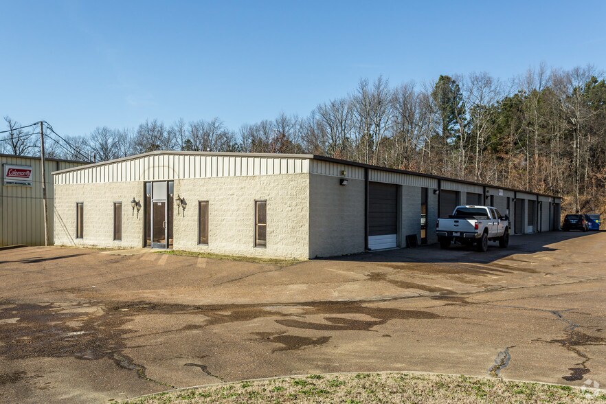 516 Whitfield Dr, Hernando, MS for sale - Primary Photo - Image 1 of 1