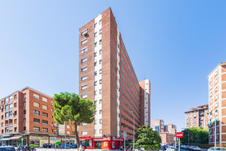 More details for Calle Elfo, 76, Madrid - Multifamily for Sale