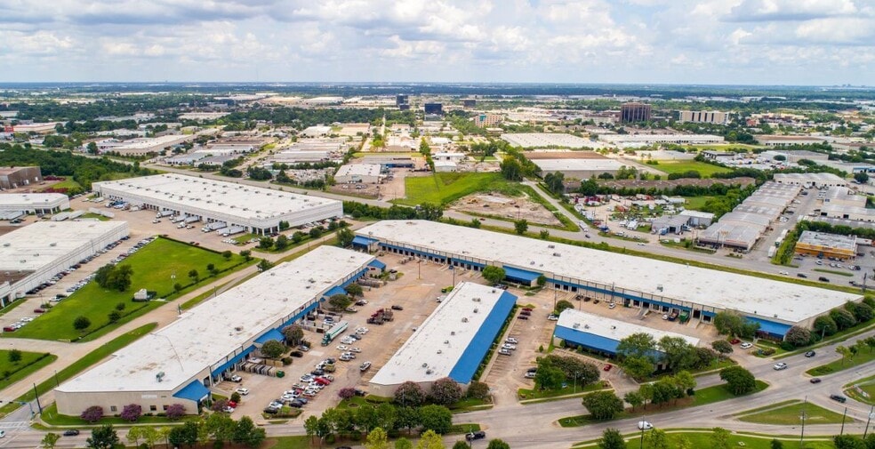 8700 Clay Rd, Houston, TX for lease - Building Photo - Image 3 of 3