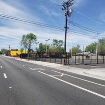 559 W Avenue J, Lancaster CA - Automotive Property