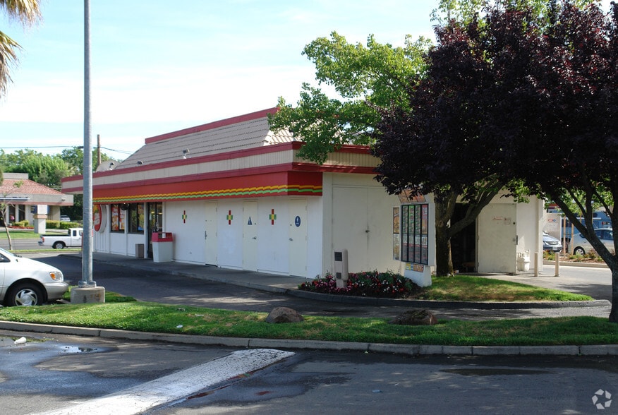 8894 Madison Ave, Fair Oaks, CA for sale - Building Photo - Image 2 of 3