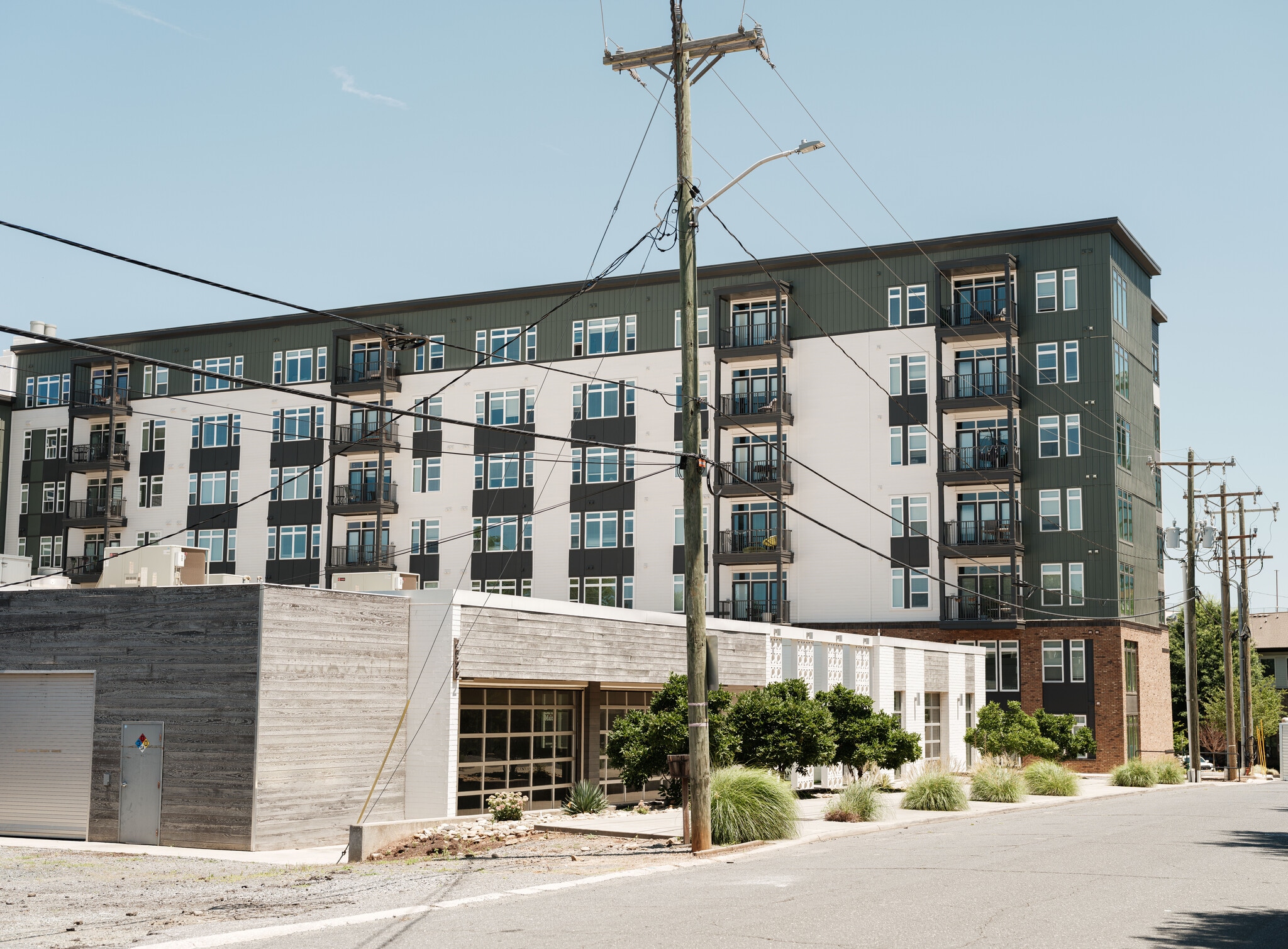 2400-2406 Dunavant St, Charlotte, NC for lease Primary Photo- Image 1 of 16