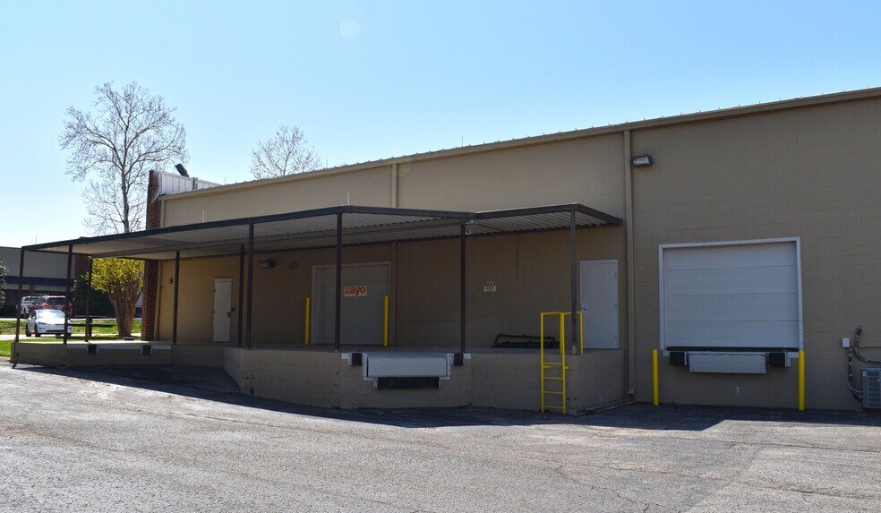 820 Fesslers Pky, Nashville, TN for lease - Building Photo - Image 3 of 7