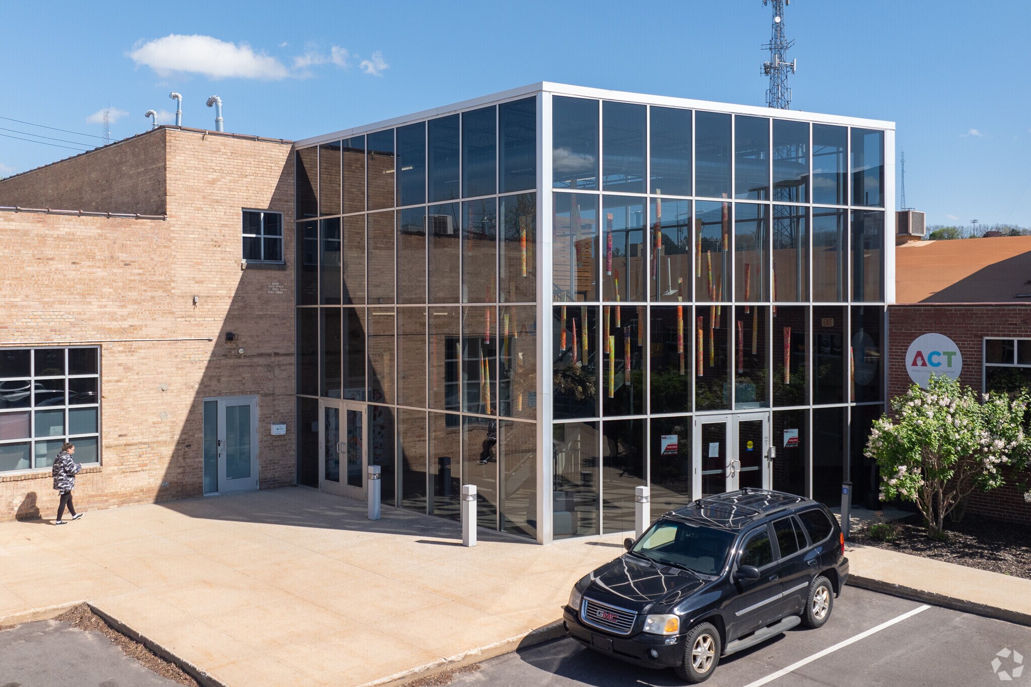 1140 Monroe Ave NW, Grand Rapids, MI for sale Building Photo- Image 1 of 1