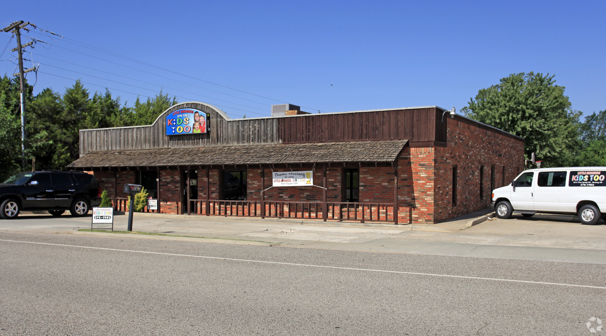 125 S Clear Springs Rd, Mustang, OK for sale Primary Photo- Image 1 of 1