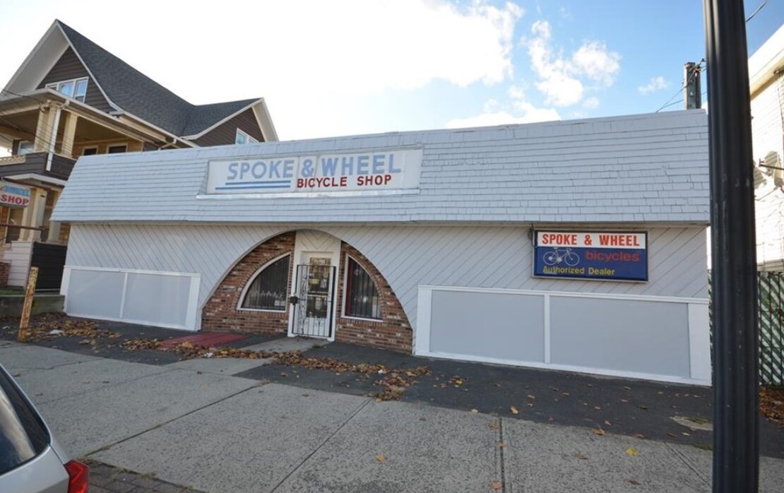 2353 E Main St, Bridgeport, CT for sale Building Photo- Image 1 of 1