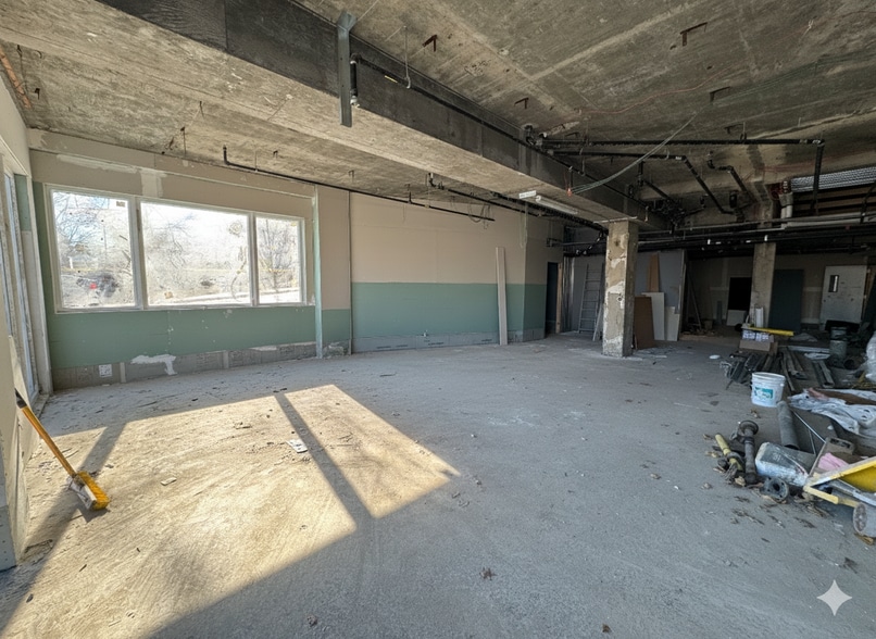 4 Lyon Pl, White Plains, NY for lease - Building Photo - Image 2 of 4