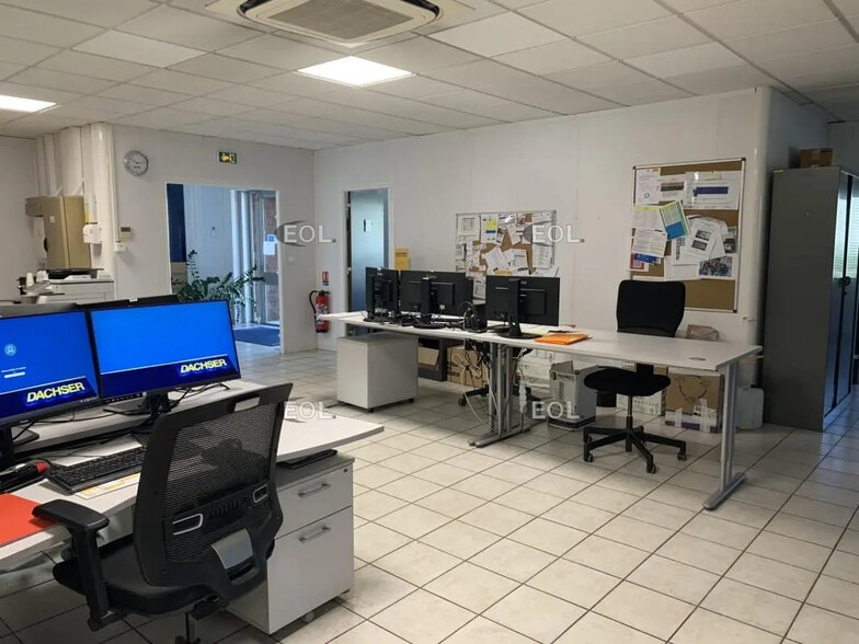 Industrial in Avignon for sale - Interior Photo - Image 3 of 5