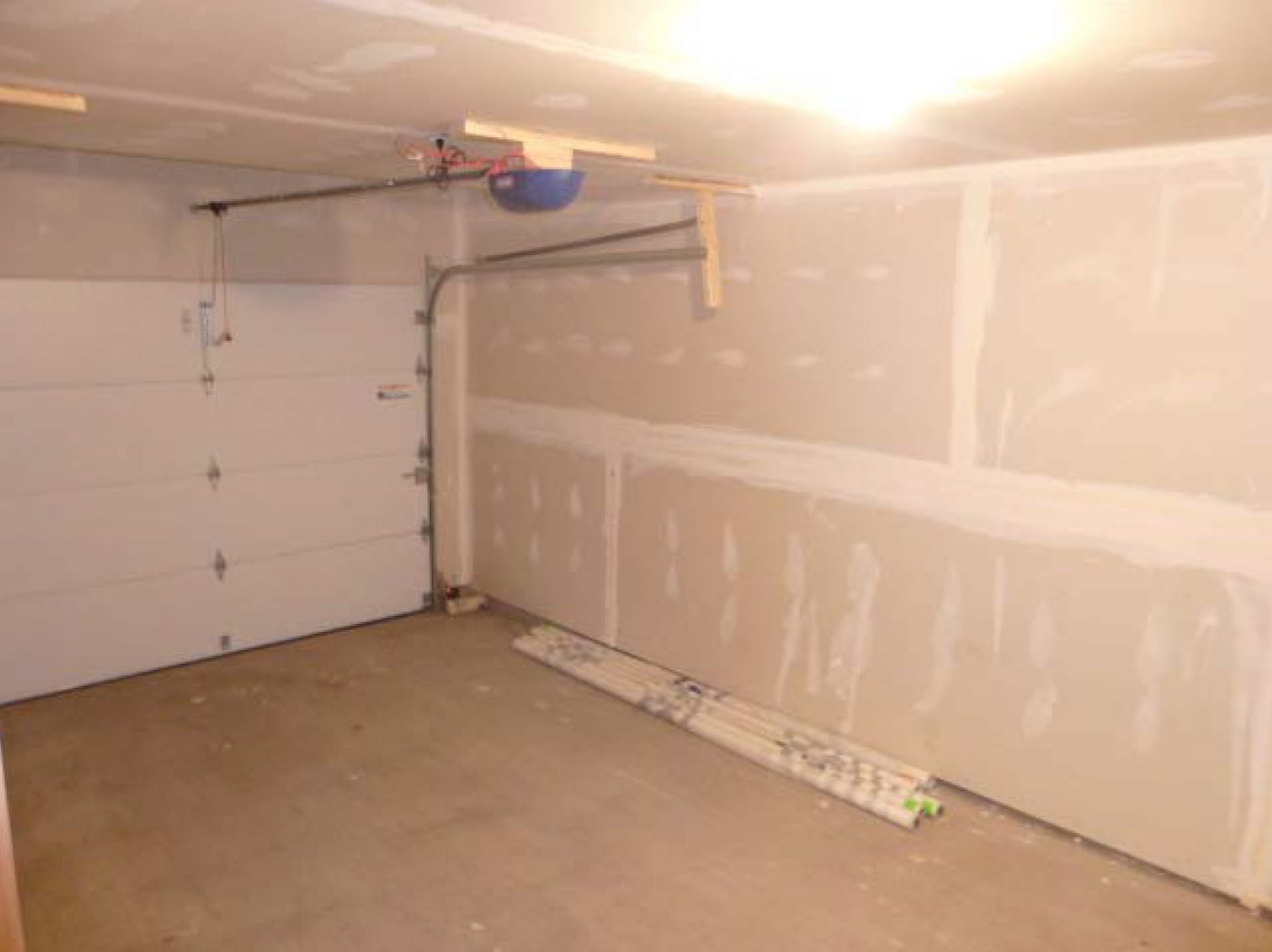 248 Edwards Dr SW, Edmonton, AB for sale Interior Photo- Image 1 of 6