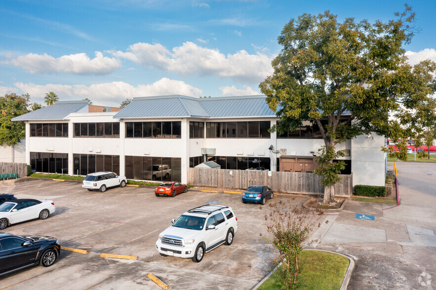 9180 Old Katy Rd, Houston, TX for lease - Building Photo - Image 3 of 6