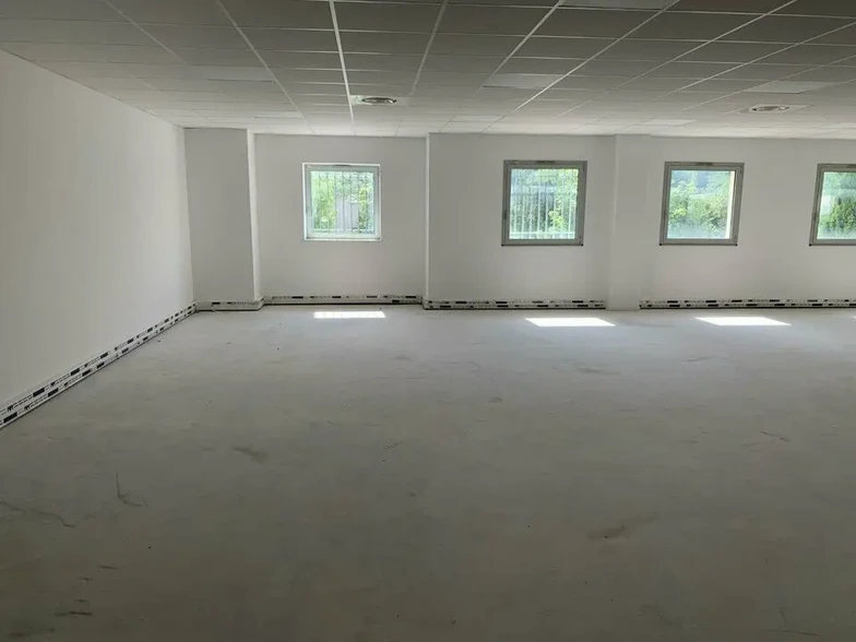 Flex in Saint-Priest for sale - Interior Photo - Image 1 of 3