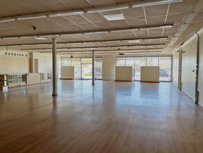 13005-13075 Victory Blvd, North Hollywood, CA for lease Interior Photo- Image 2 of 3