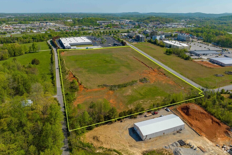 Sams St, Cookeville, TN for sale - Building Photo - Image 1 of 17