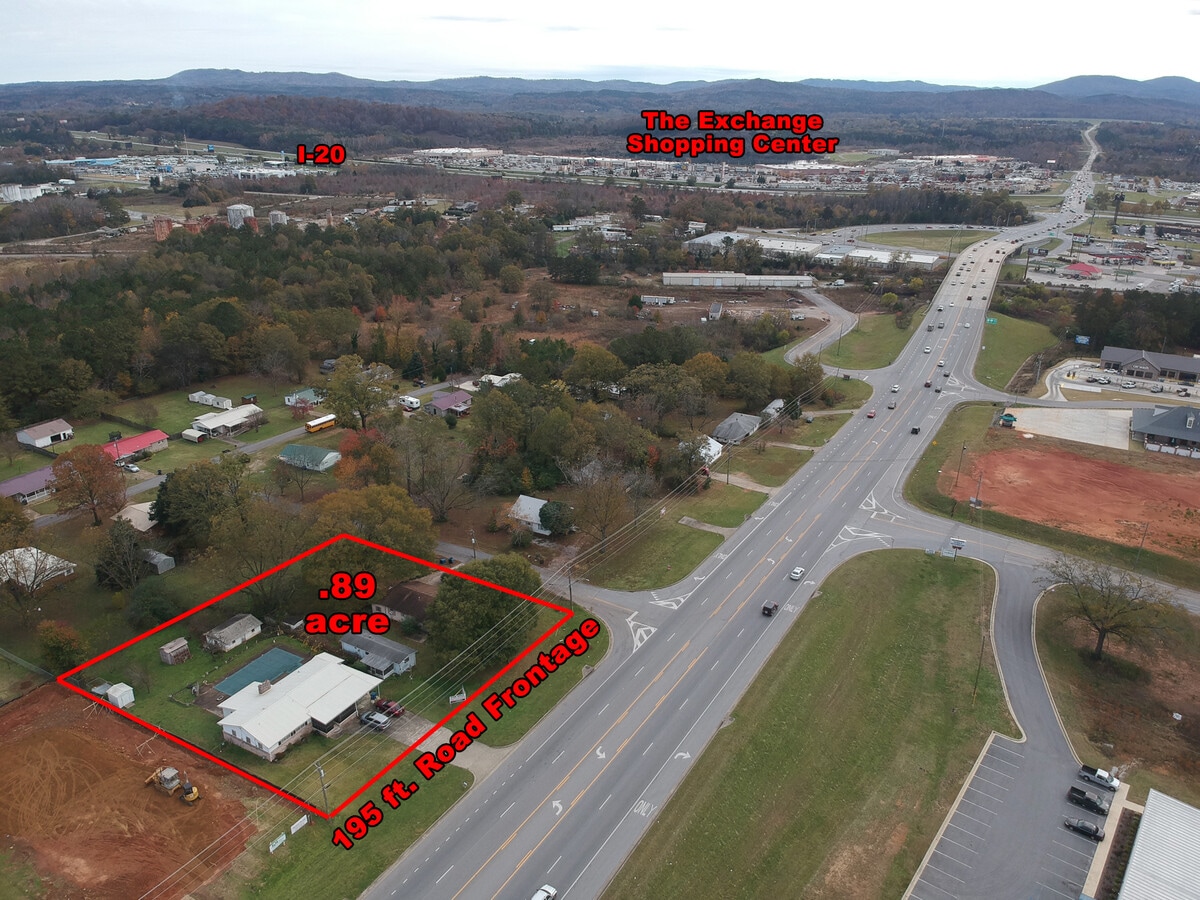 1815 Golden Springs Rd, Anniston, AL 36207