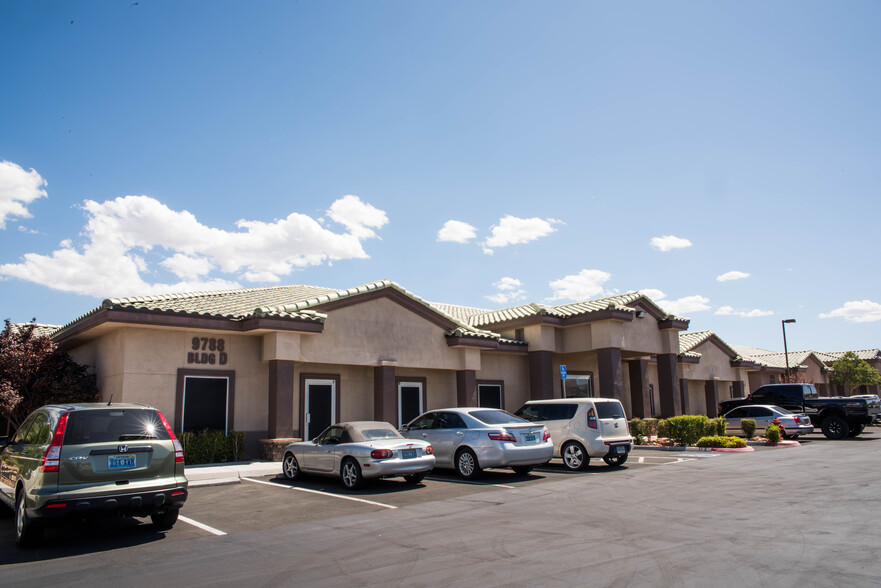 9708 Gilespie St, Las Vegas, NV for lease - Building Photo - Image 2 of 9