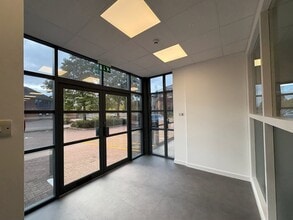 Ruddington Ln, Nottingham for lease Interior Photo- Image 1 of 2