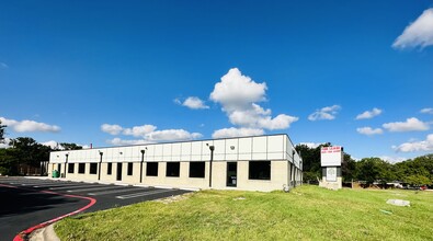 1901 W Irving Blvd, Irving, TX for lease Building Photo- Image 1 of 12