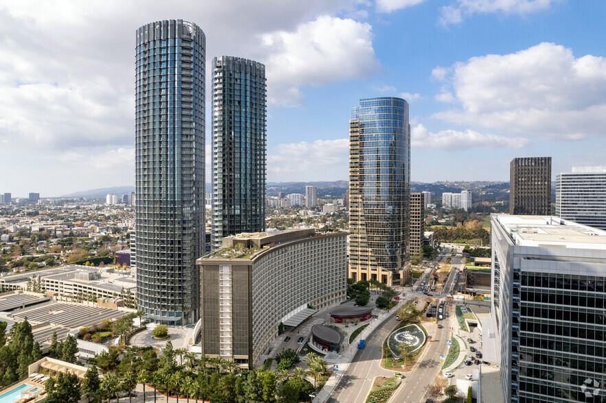 2025 Avenue of the Stars, Los Angeles, CA for sale - Primary Photo - Image 1 of 1