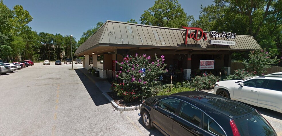1000 W Main St, Tomball, TX for lease - Primary Photo - Image 1 of 15