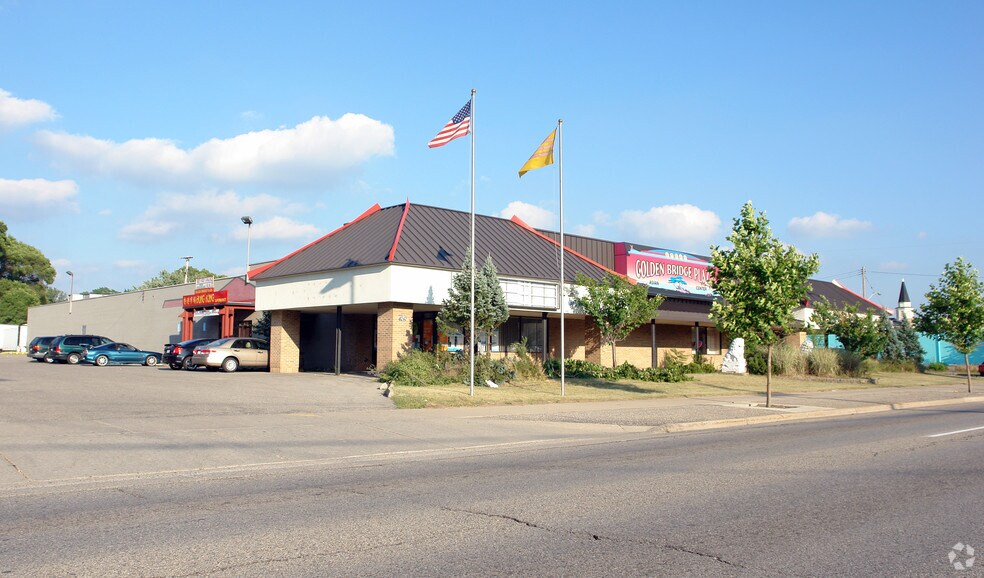 4242 S Division Ave, Grand Rapids, MI for sale - Primary Photo - Image 1 of 1