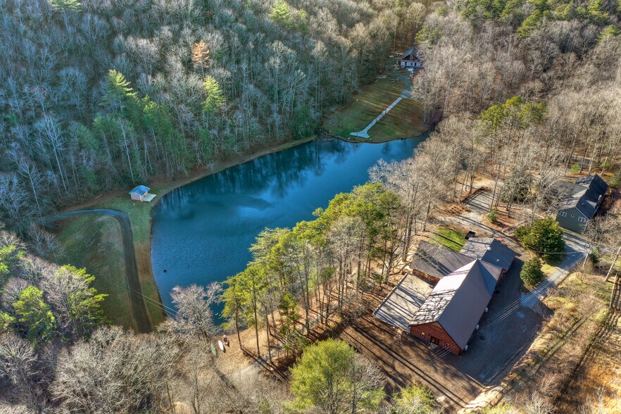 340 Willow Creek Dr, Blue Ridge, GA for sale - Building Photo - Image 1 of 1