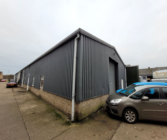 Stukeley Rd, Huntingdon for sale - Building Photo - Image 1 of 3