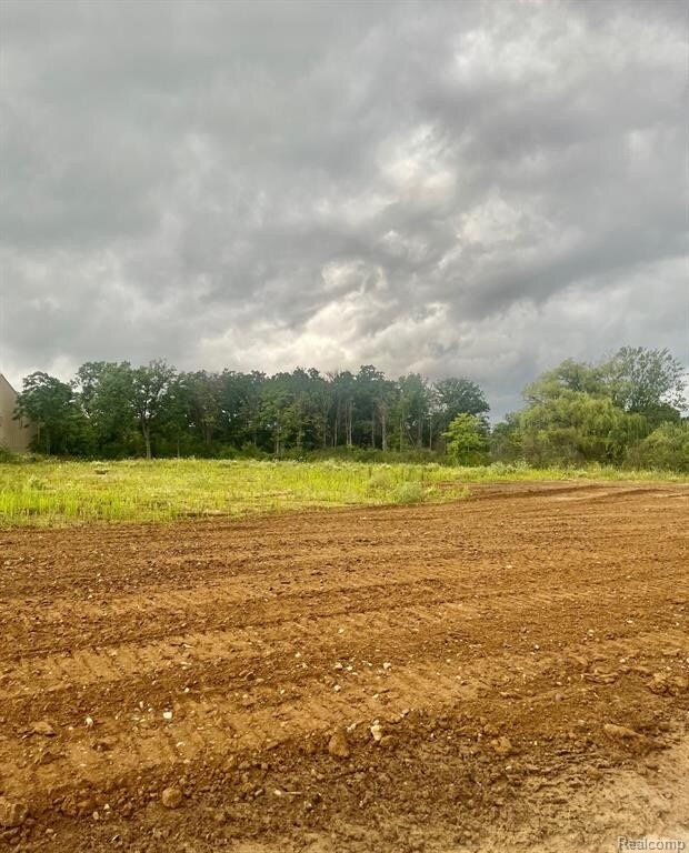 1727 Crescent Lake rd, Waterford, MI for sale Other- Image 1 of 7