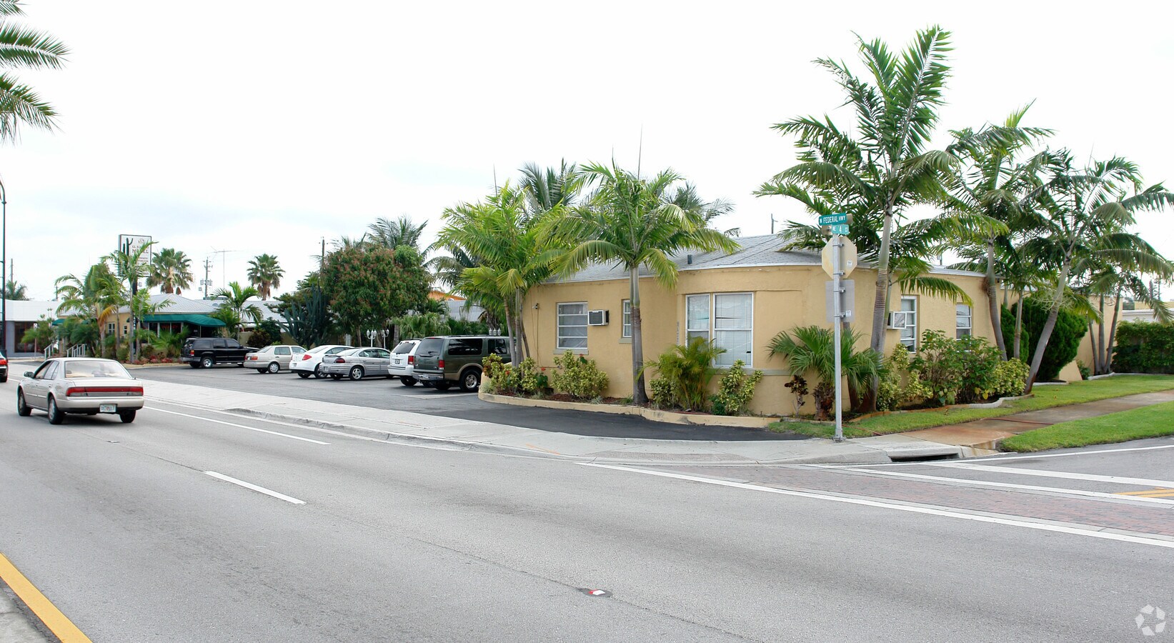 424 N Federal Hwy, Hallandale Beach, FL 33009 Property Record
