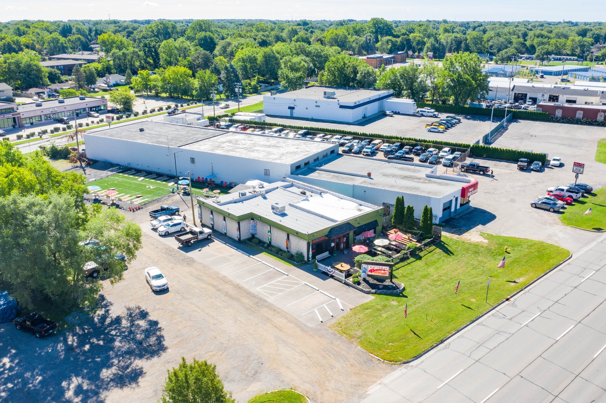 1281 S Gratiot Ave, Mount Clemens, MI 48043