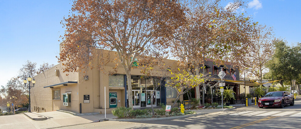 100 W Sierra Madre Blvd, Sierra Madre, CA for sale - Building Photo - Image 1 of 1