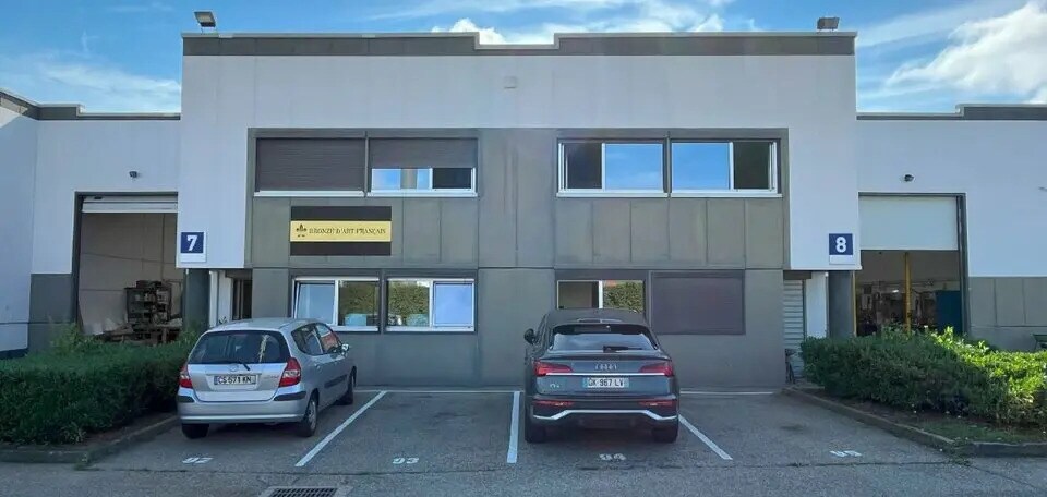 Office in Décines-Charpieu for lease Building Photo- Image 1 of 41