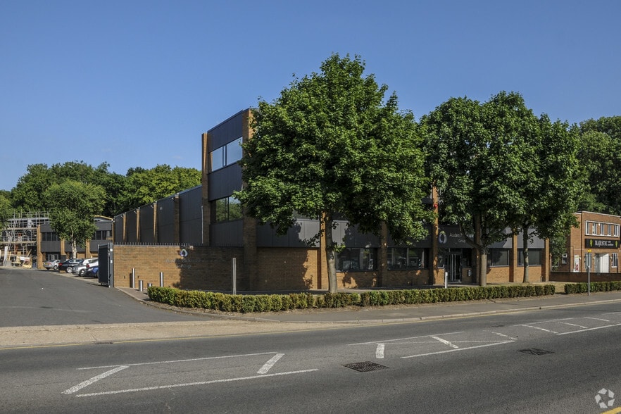 Bury St, Ruislip for sale - Building Photo - Image 1 of 1