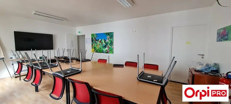 Office in Saint-Brieuc for sale - Interior Photo - Image 2 of 5