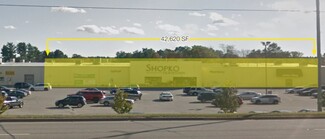 More details for 825 W Fulton St, Waupaca, WI - Retail for Sale