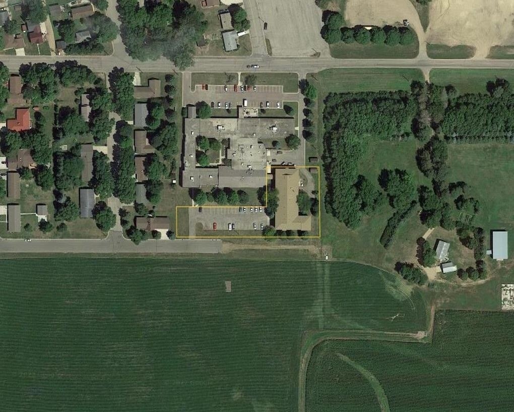 200 10th Ave E, Lamberton, MN for sale Primary Photo- Image 1 of 1