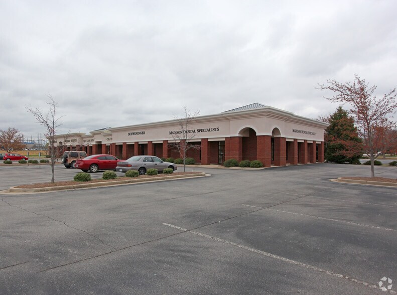 34 Hughes Rd, Madison, AL 35758