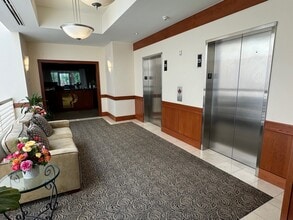 7700 NE Parkway Dr, Vancouver, WA for lease Interior Photo- Image 2 of 7