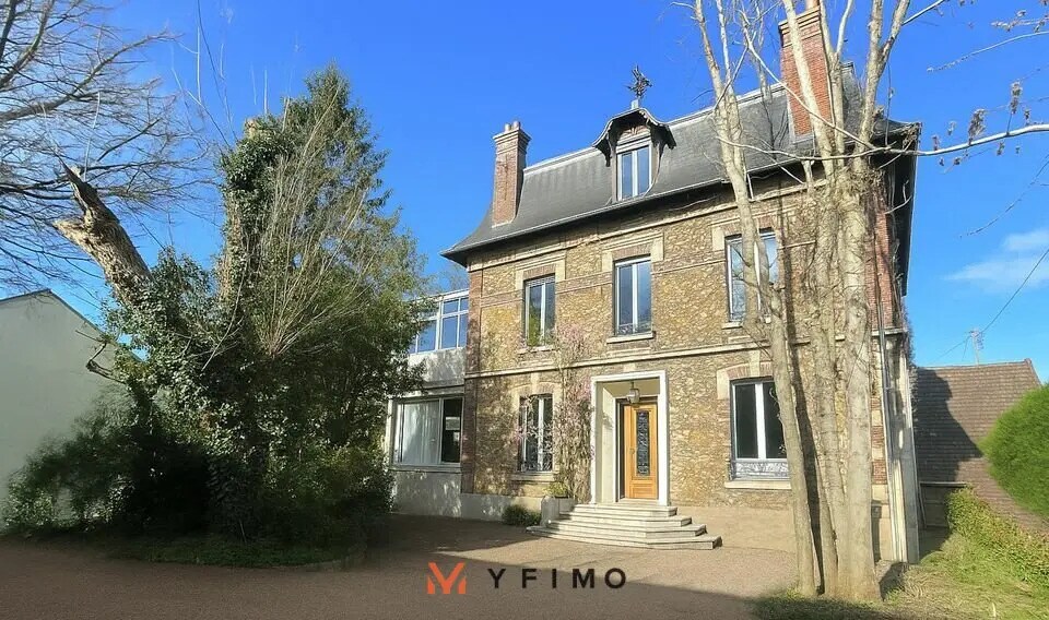 Office in Mantes-la-Jolie for sale Building Photo- Image 1 of 7