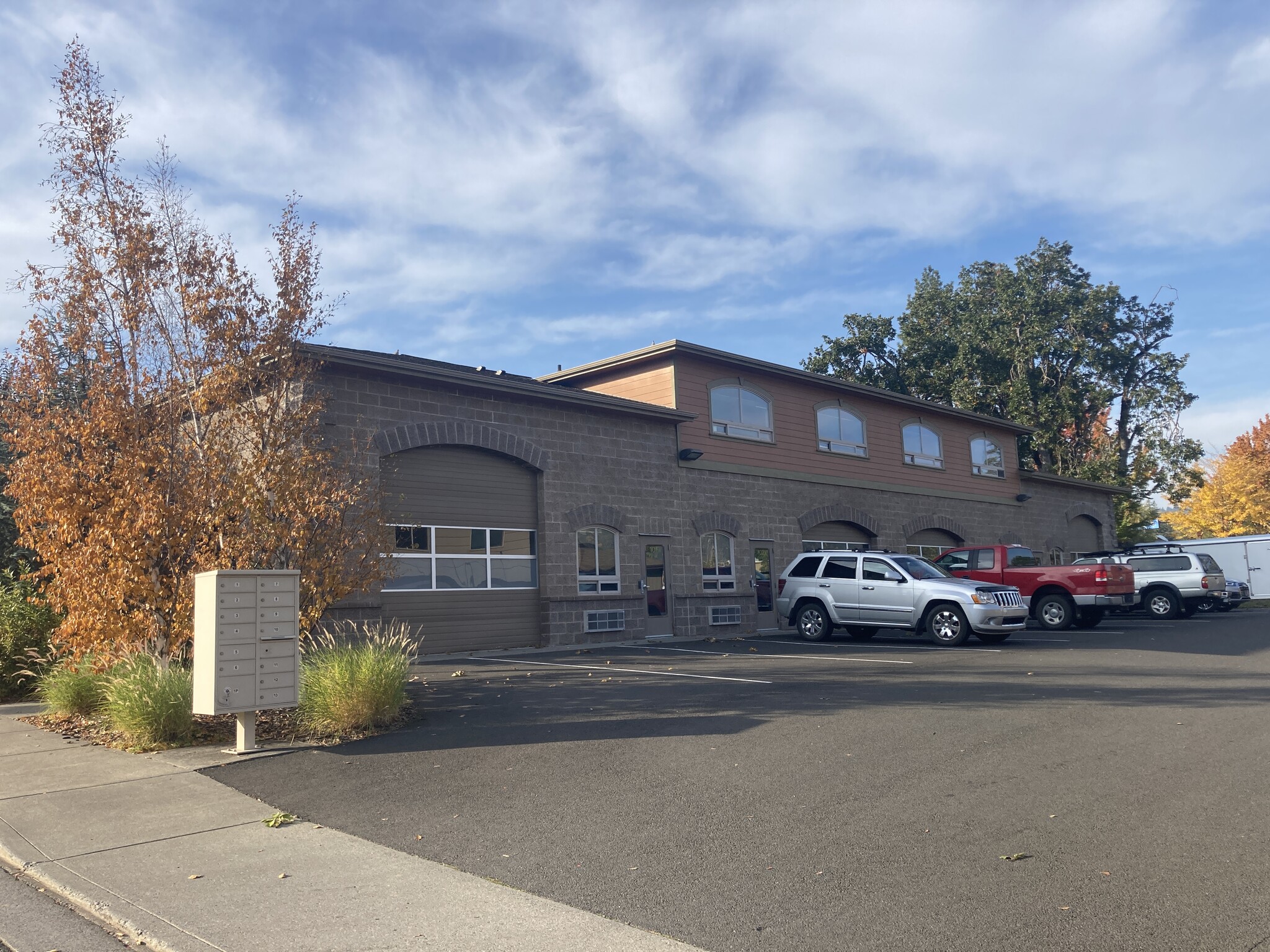202 Wasco Loop, Hood River, OR for lease Building Photo- Image 1 of 15