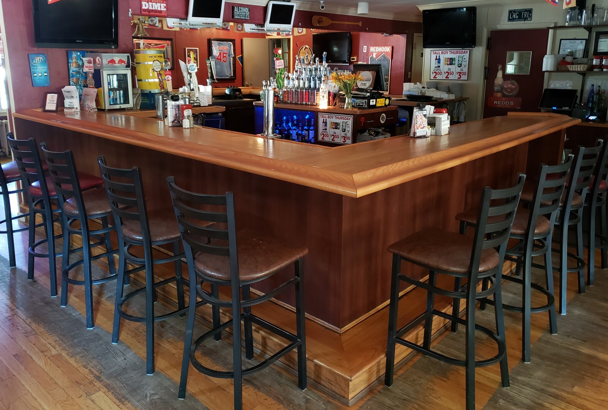 45 Old Route 22, Kutztown, PA 19530 Spectators Bar and Grille