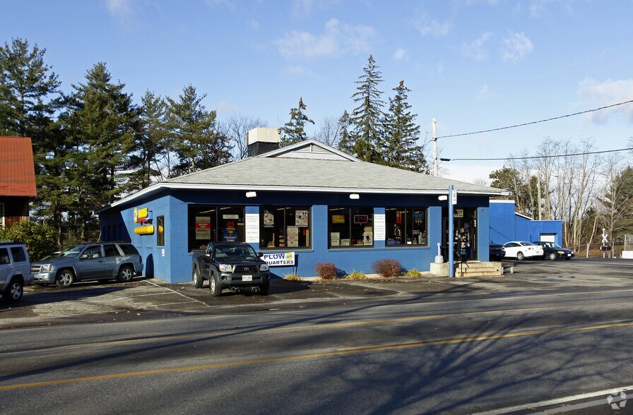 580 Union Ave, Laconia, NH 03246