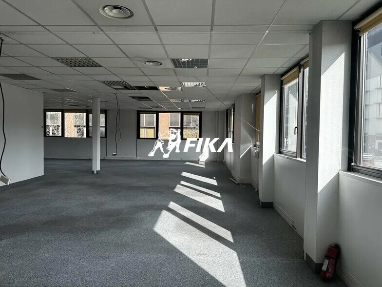 Office in Labège for lease - Interior Photo - Image 2 of 8