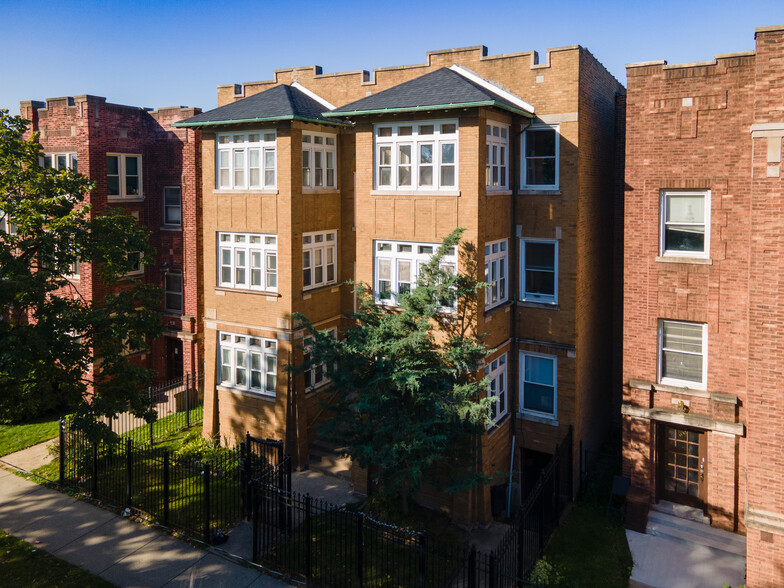 11136 S Vernon Ave, Chicago, IL for sale - Building Photo - Image 1 of 27