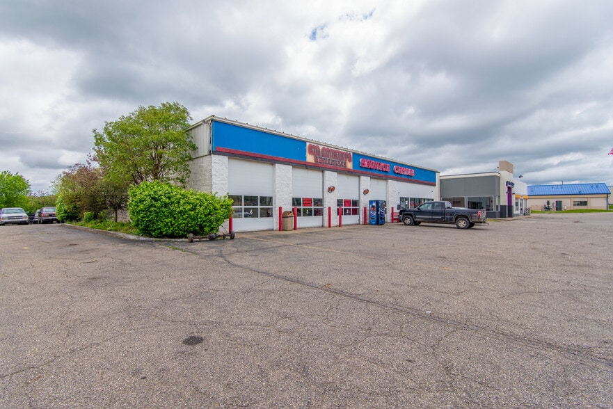 3331 Carleton Rd, Hillsdale, MI for sale - Building Photo - Image 2 of 25