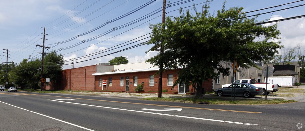 1423 Broad St, Cinnaminson, NJ for sale - Primary Photo - Image 1 of 1