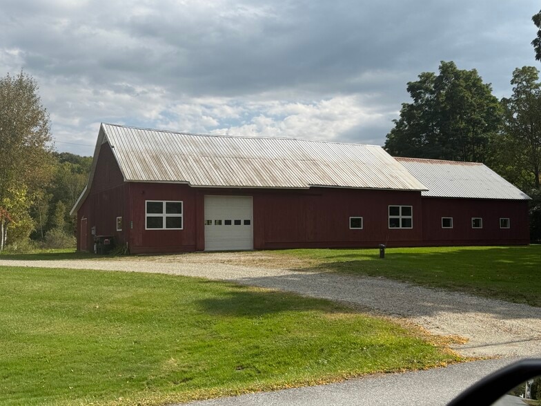 1599 Monkton Rd, North Ferrisburgh, VT for lease - Primary Photo - Image 1 of 1