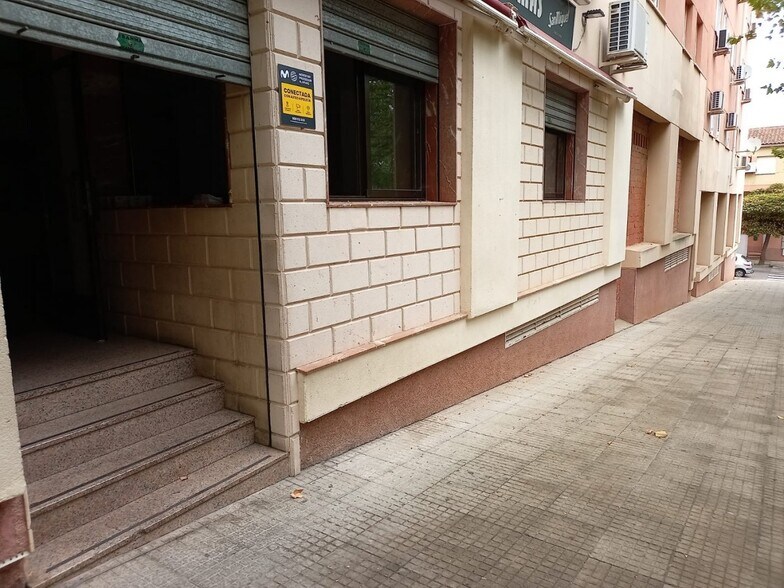 Retail in Cáceres for sale - Building Photo - Image 2 of 11