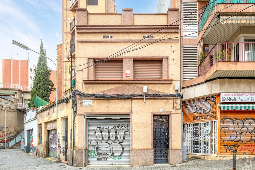 Retail in L'Hospitalet de Llobregat, Barcelona for sale - Primary Photo - Image 1 of 5