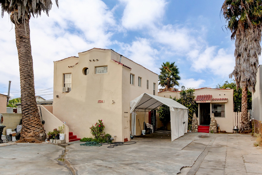 1733 W 36th Pl, Los Angeles, CA for sale - Primary Photo - Image 1 of 1